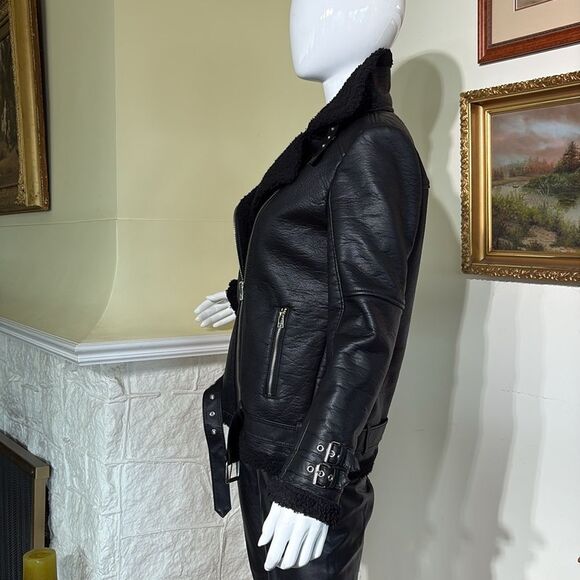 Forever 21 Faux Leather Shearling Lined Biker Zippered Jacket - Picture 3 of 11
